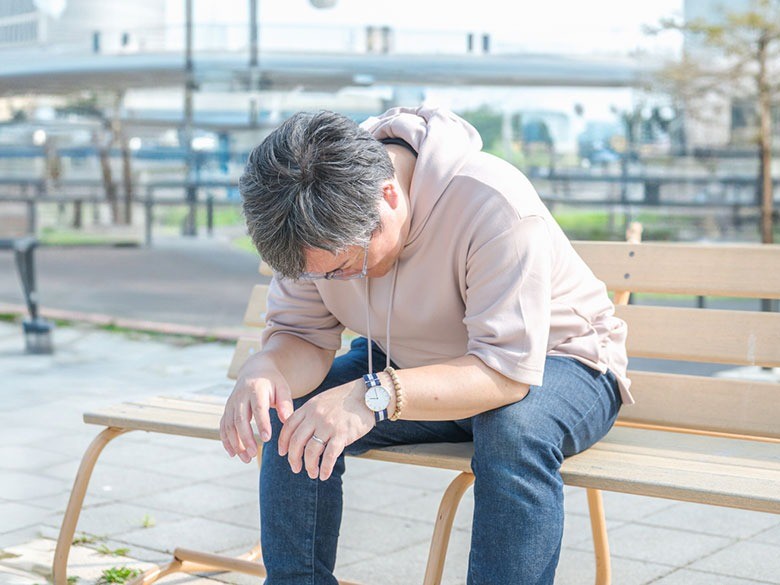 極度の心身の疲労と感情の枯渇…バーンアウト(燃え尽き症候群)を示す3つの症状/やどりぎコラム