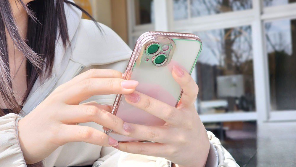 スマホ依存症と乳がんリスクの関係 ― 生活を整えるヒント